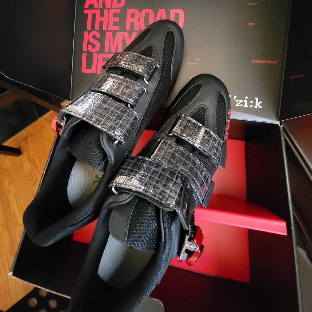 Fi'zi:k R3 MAN Professional Cycling Shoe 9US 43EU